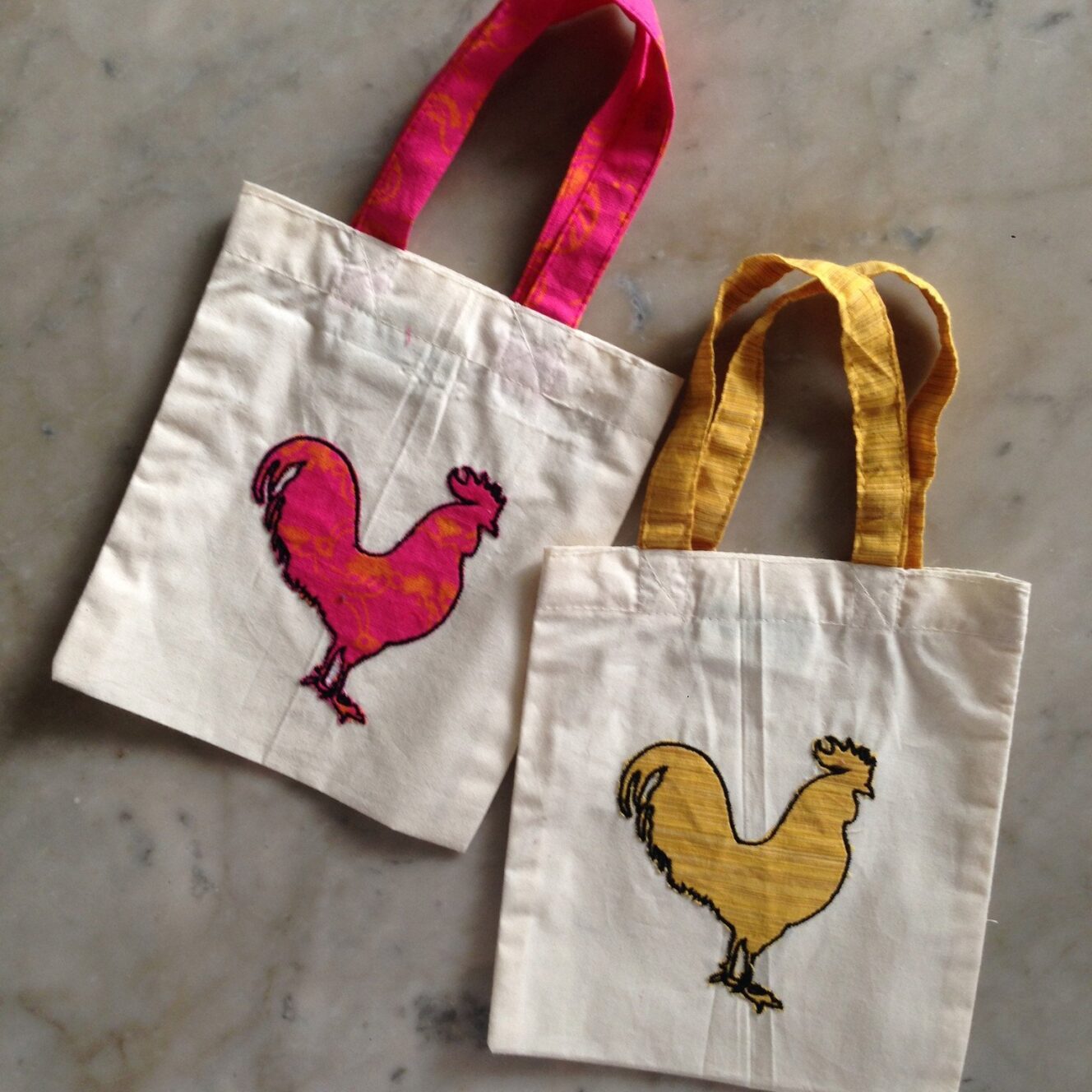 Gift bags: 8.5" x 8.5"x 2":": Applique: Hen