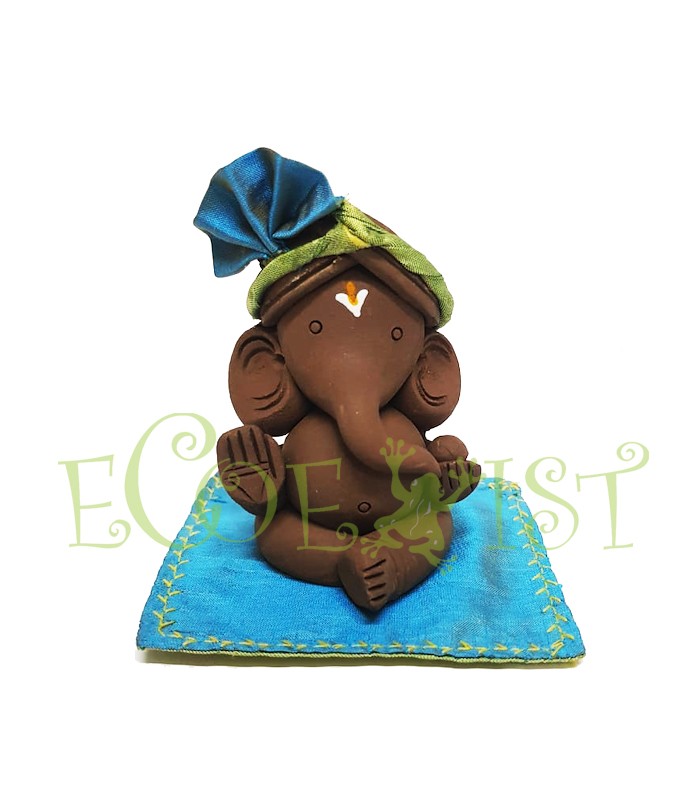 MINIATURE IDOLS
