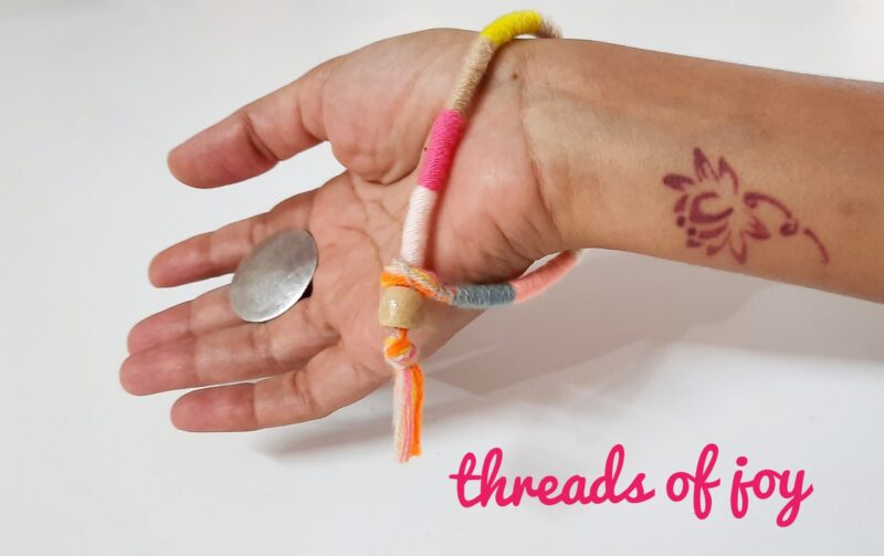 Thread rakhis