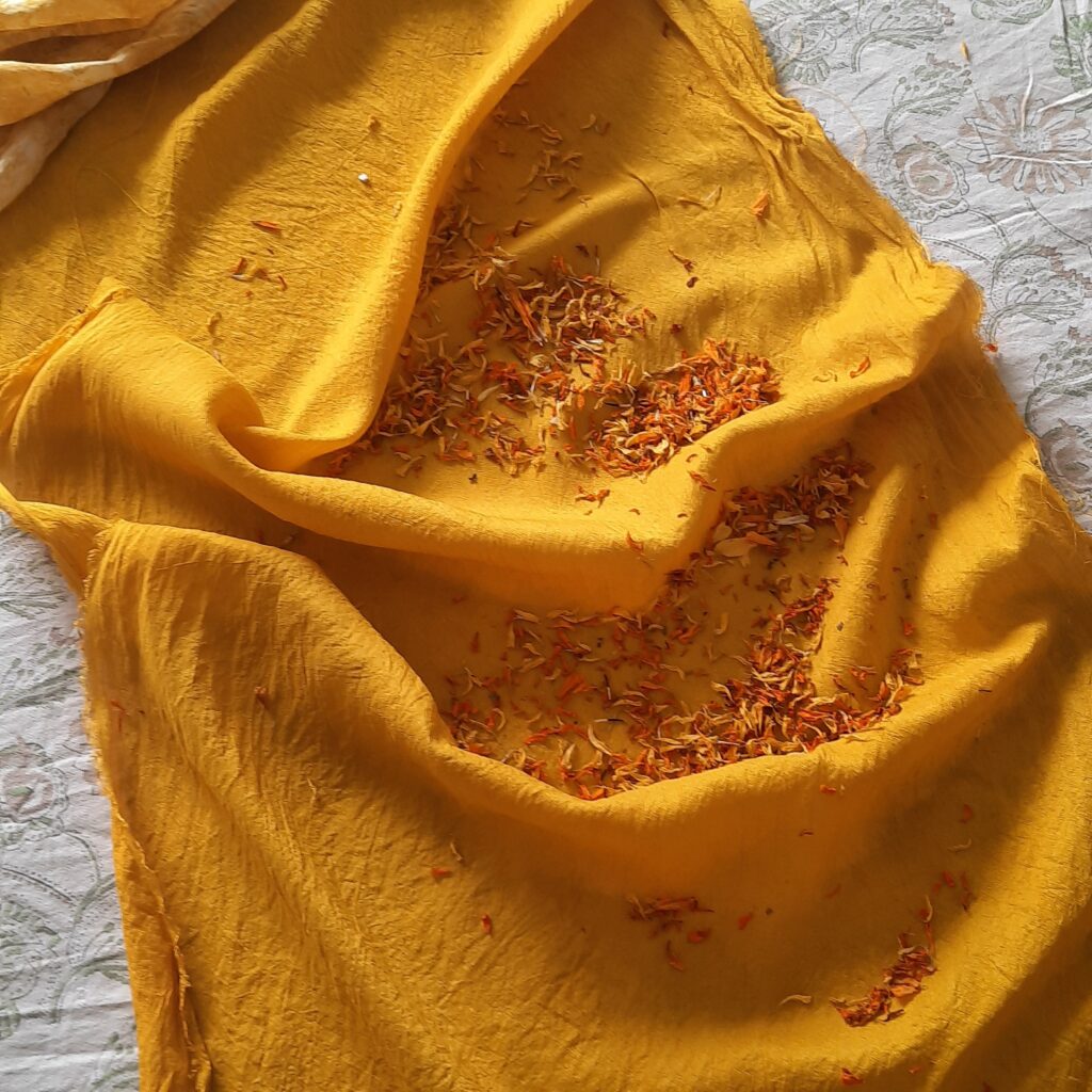 gold dust silks