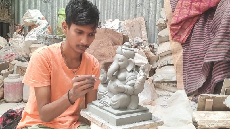 G|RC|Ka|12: Eco Renewed Clay Ganesh Idol: Punaravartan Kamal - 12" - Image 2
